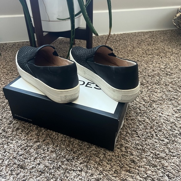 JSlides black slides - Picture 2 of 3